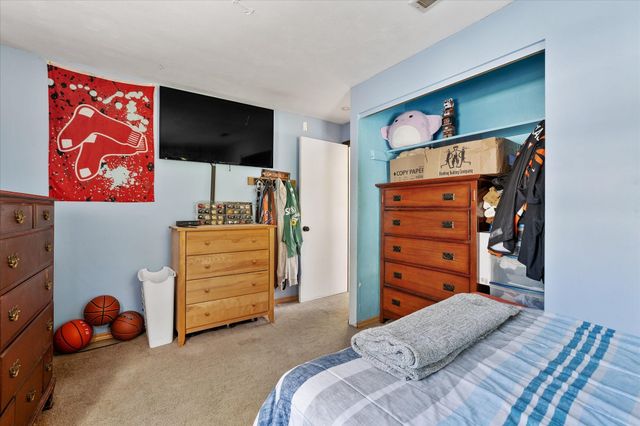 5 Caroline Drive, Bellingham, MA 02019