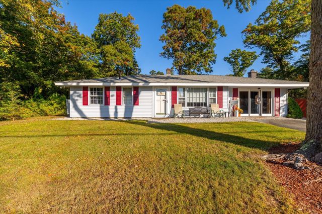 5 Caroline Drive, Bellingham, MA 02019