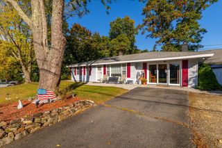 5 Caroline Drive, Bellingham, MA 02019
