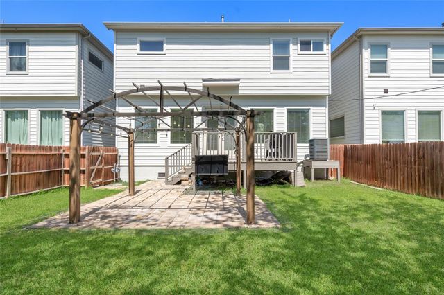 427 Yale Oaks Lane, Houston, TX 77091