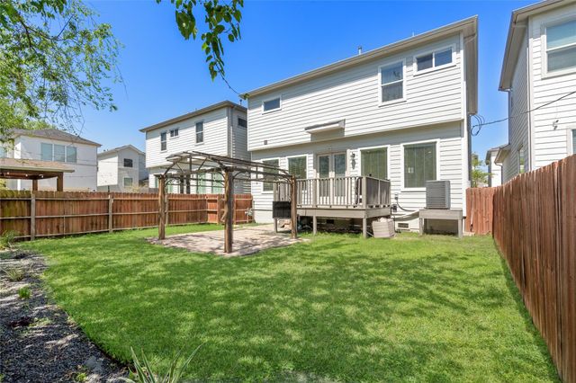 427 Yale Oaks Lane, Houston, TX 77091