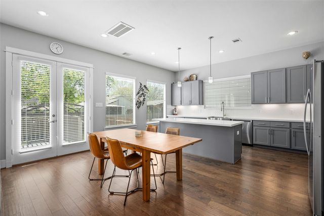 427 Yale Oaks Lane, Houston, TX 77091