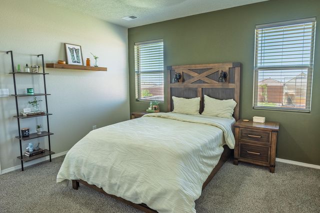 772 Amatista Loop SE, Rio Rancho, NM 87124