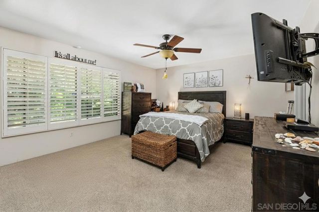 6028 Gaines St, San Diego, CA 92110