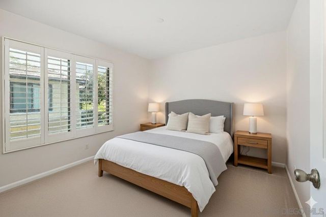 6028 Gaines St, San Diego, CA 92110