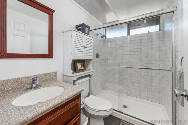 6028 Gaines St, San Diego, CA 92110