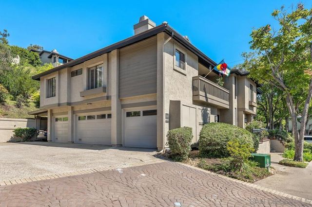 6028 Gaines St, San Diego, CA 92110