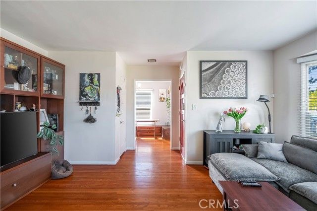 17504 Hamlin, Van Nuys (los Angeles), CA 91406