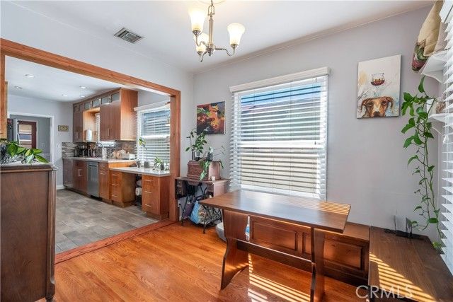 17504 Hamlin, Van Nuys (los Angeles), CA 91406