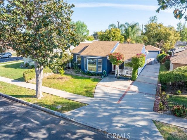 17504 Hamlin, Van Nuys (los Angeles), CA 91406