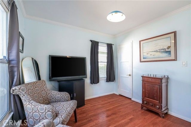 17504 Hamlin, Van Nuys (los Angeles), CA 91406