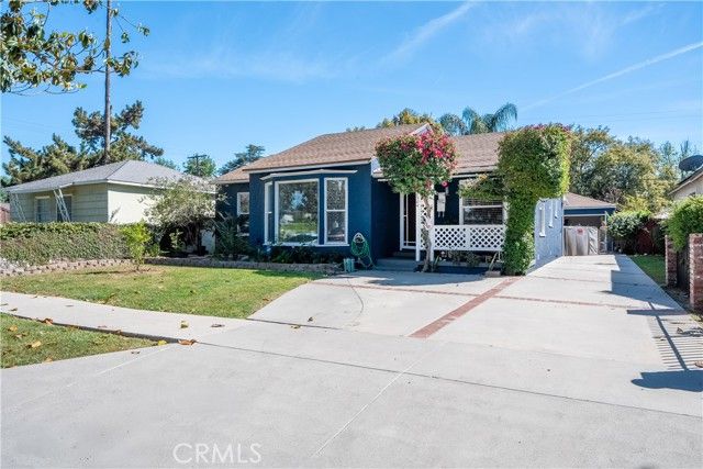 17504 Hamlin, Van Nuys (los Angeles), CA 91406