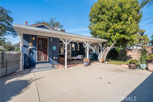 17504 Hamlin, Van Nuys (los Angeles), CA 91406