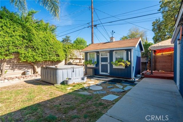 17504 Hamlin, Van Nuys (los Angeles), CA 91406