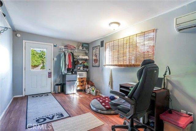 17504 Hamlin, Van Nuys (los Angeles), CA 91406