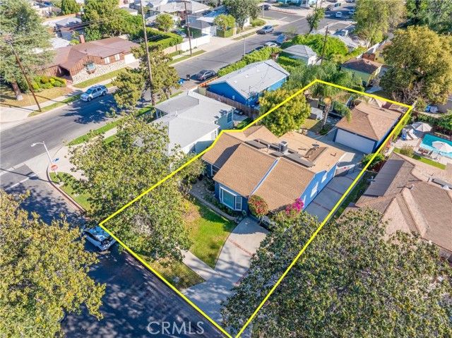 17504 Hamlin, Van Nuys (los Angeles), CA 91406