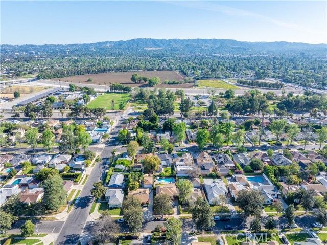 17504 Hamlin, Van Nuys (los Angeles), CA 91406