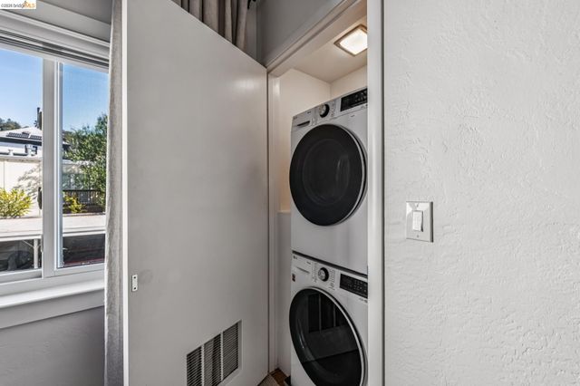 1519 Oxford St E, Berkeley, CA 94709