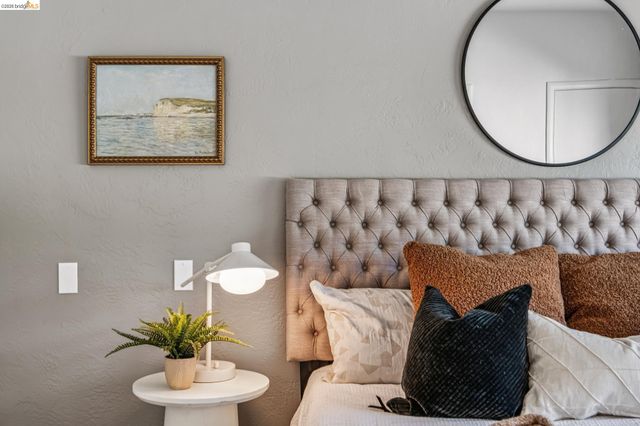 1519 Oxford St E, Berkeley, CA 94709