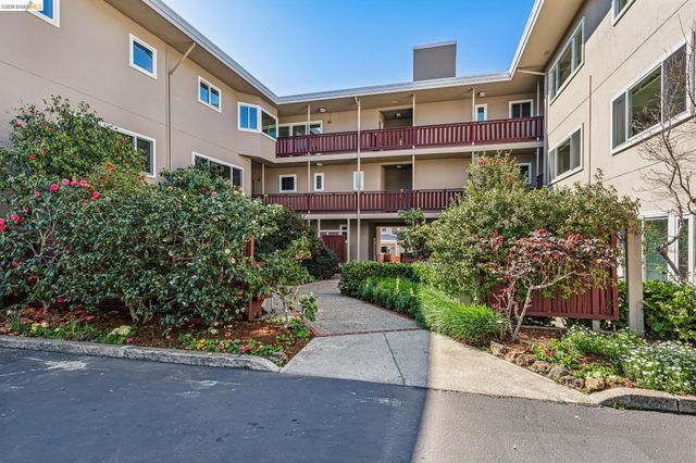 1519 Oxford St E, Berkeley, CA 94709