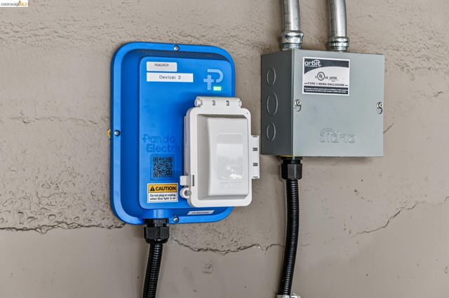 1519 Oxford St E, Berkeley, CA 94709