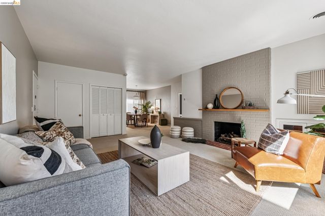 1519 Oxford St E, Berkeley, CA 94709