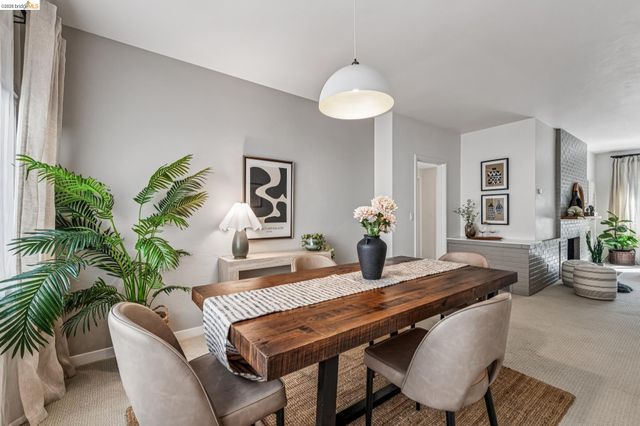 1519 Oxford St E, Berkeley, CA 94709