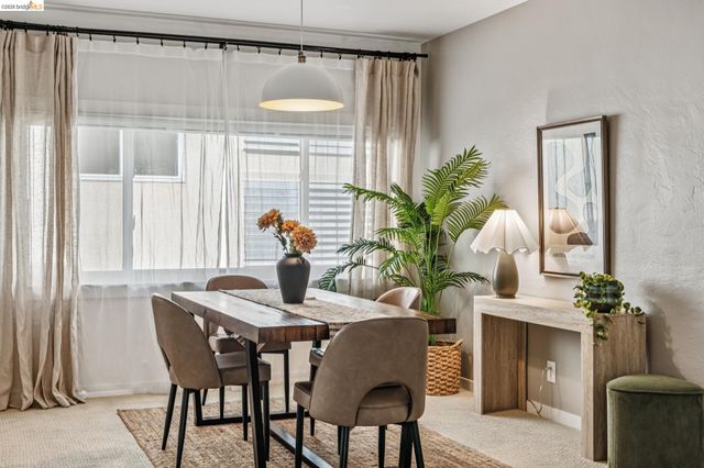 1519 Oxford St E, Berkeley, CA 94709