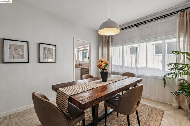 1519 Oxford St E, Berkeley, CA 94709