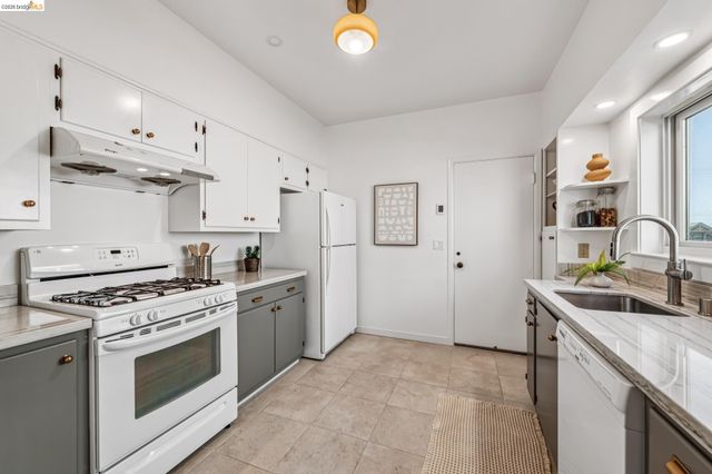 1519 Oxford St E, Berkeley, CA 94709