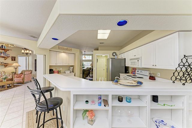 7122 42ND COURT E, Sarasota, FL 34243