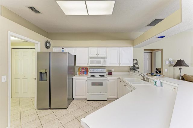 7122 42ND COURT E, Sarasota, FL 34243