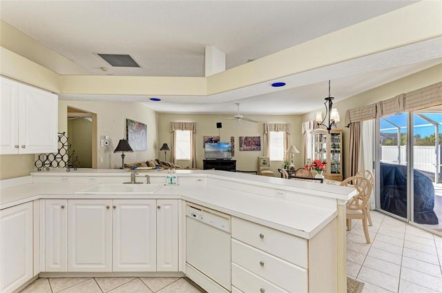 7122 42ND COURT E, Sarasota, FL 34243