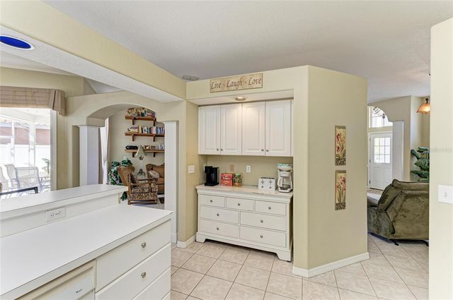 7122 42ND COURT E, Sarasota, FL 34243