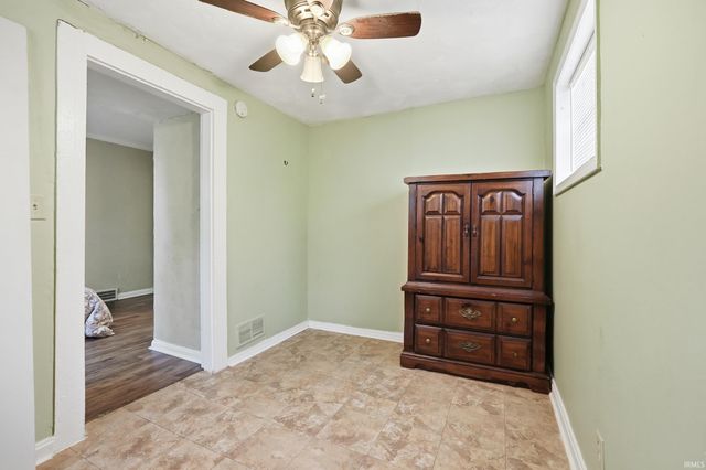 4522 S Calhoun Street, Fort Wayne, IN 46807