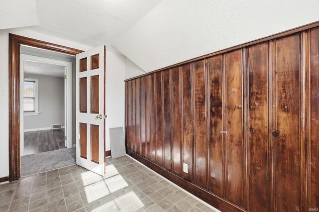 4522 S Calhoun Street, Fort Wayne, IN 46807