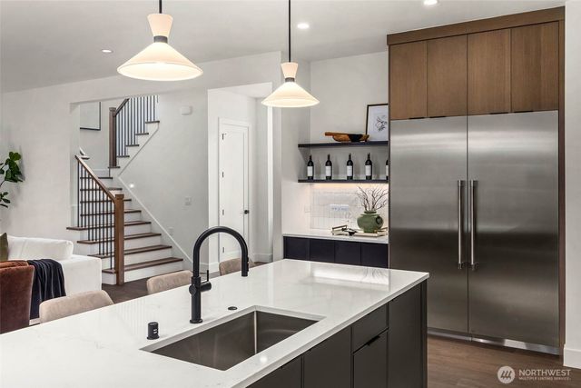 10620 NE 28th Place, Bellevue, WA 98004