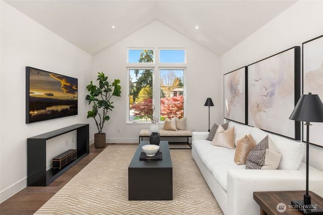 10620 NE 28th Place, Bellevue, WA 98004