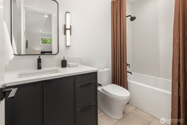 10620 NE 28th Place, Bellevue, WA 98004