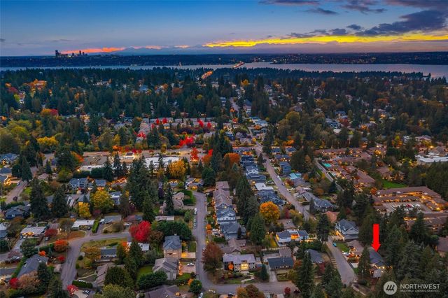 10620 NE 28th Place, Bellevue, WA 98004
