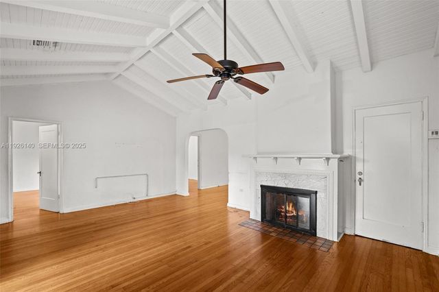 410 Minorca Ave, Coral Gables, FL 33134