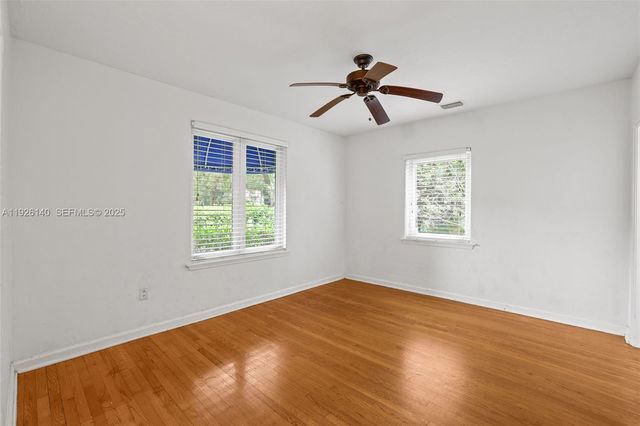 410 Minorca Ave, Coral Gables, FL 33134