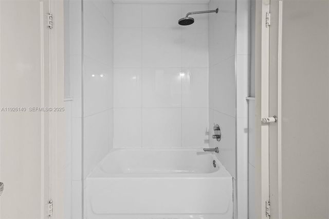 410 Minorca Ave, Coral Gables, FL 33134