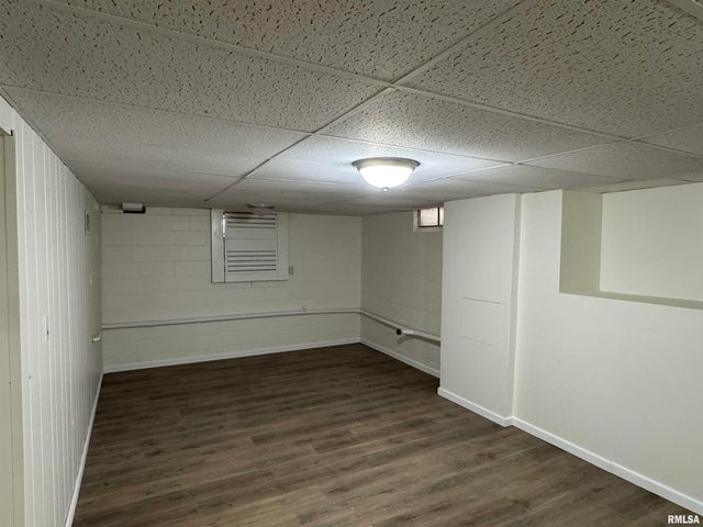 1115 S 9th Street, Pekin, IL 61554