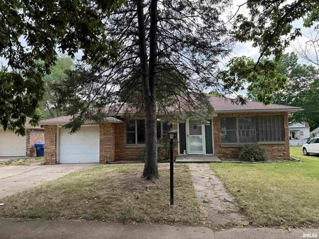 1115 S 9th Street, Pekin, IL 61554