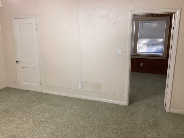 604 S Seaman Street, Eastland, TX 76448