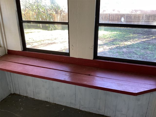 604 S Seaman Street, Eastland, TX 76448