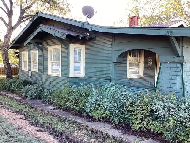 604 S Seaman Street, Eastland, TX 76448