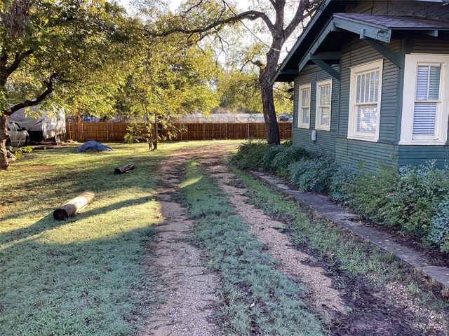604 S Seaman Street, Eastland, TX 76448