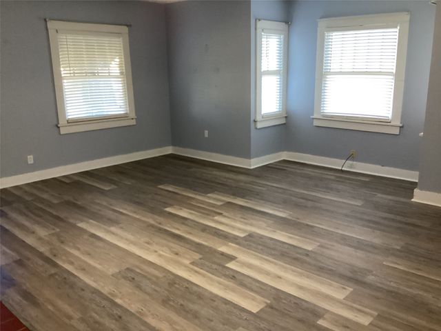 604 S Seaman Street, Eastland, TX 76448